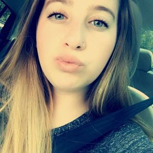 Meet your Posher, Araceli